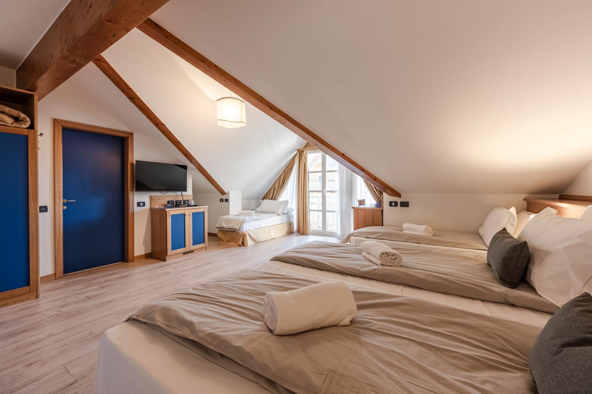 Hotel Garni Meledrio Dimaro Εξωτερικό φωτογραφία