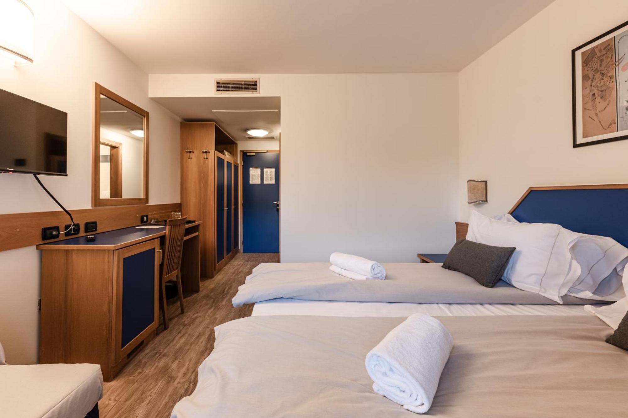 Hotel Garni Meledrio Dimaro Εξωτερικό φωτογραφία